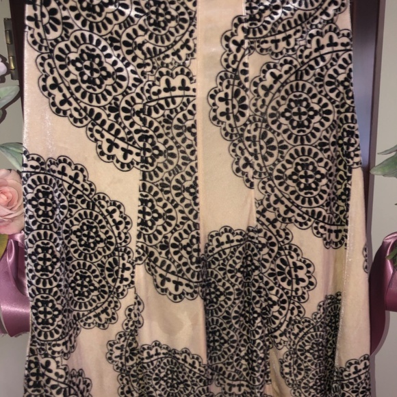 Like new beautiful dressy skirt from Nine&Co by Nine West - Picture 4 of 4